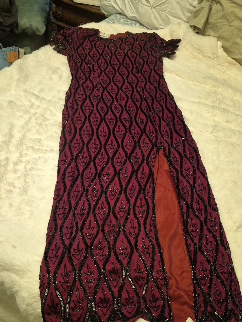 Stenay Shell Is 100% Silk Beaded Formal Gown.Sz.6 Burgundy/black Sequins #2016DA